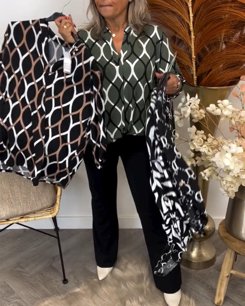 Solène™ – Blouse Graphique à Col en V